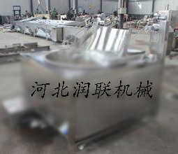 新聞 大型薯片油炸流水線 休閑食品廠設(shè)備 肯德基薯?xiàng)l雞腿油招商 邢臺(tái)潤(rùn)聯(lián)科技開發(fā)