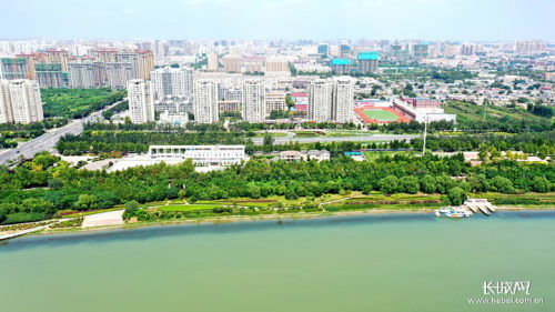 七里河水清岸绿，成为邢台市民打卡新网红